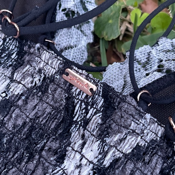 PINK bralette - Picture 4 of 4